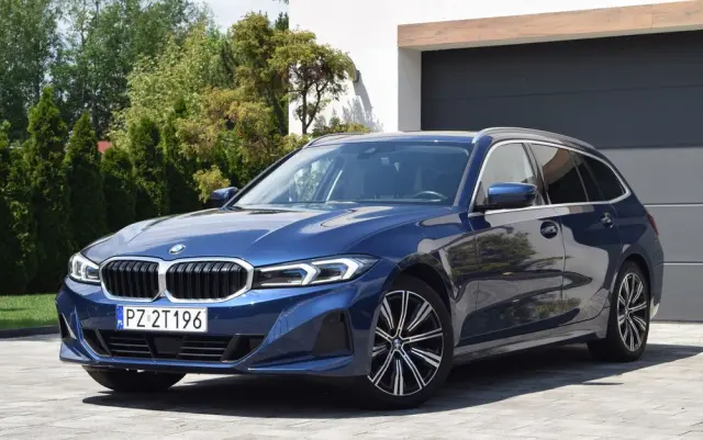 BMW Seria 3 320d xDrive Luxury Line sport
